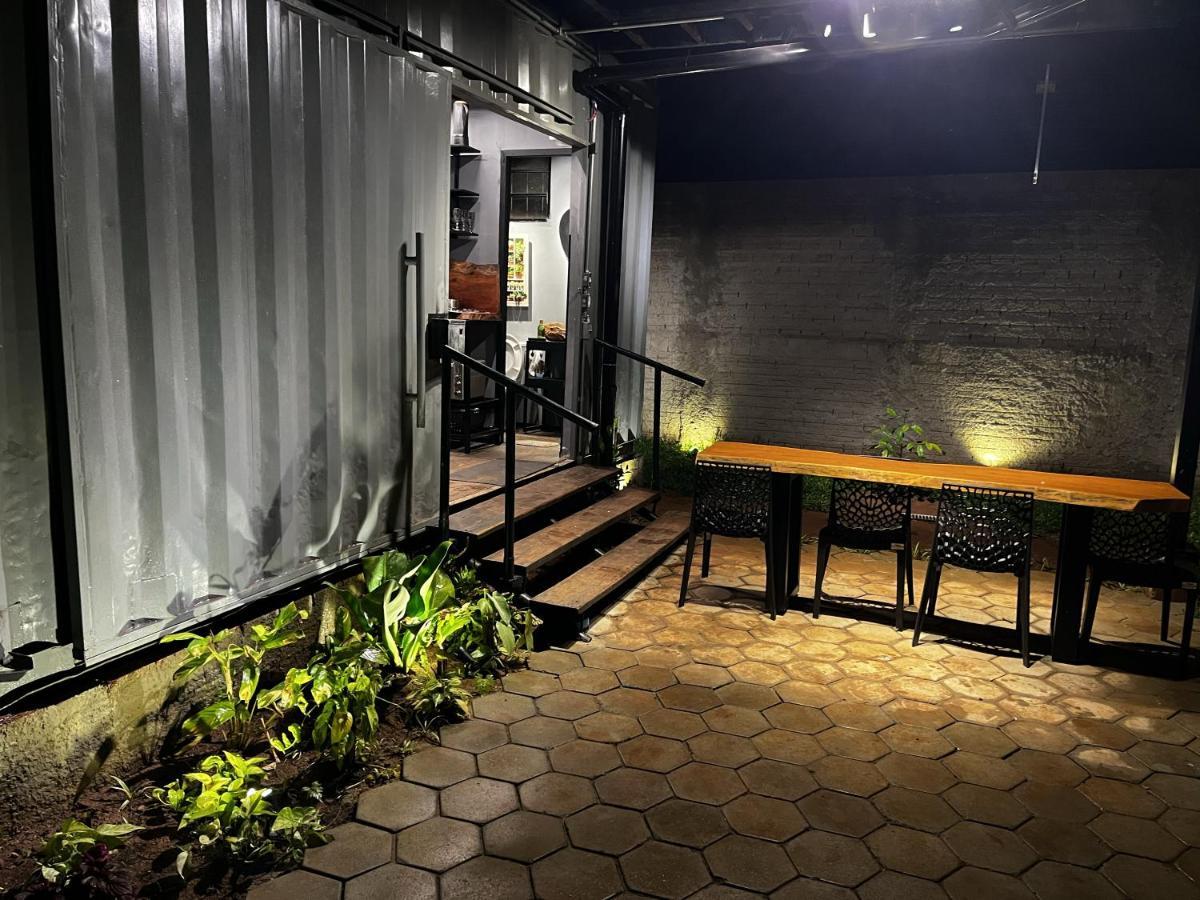 Container-Spa Quente, Projetor Cine, Lareira, Churrasqueira-20Km De Brotas Torrinha Exterior foto